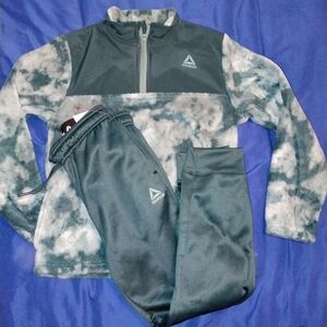 NWT Reebok Teal and White Fleece Set
